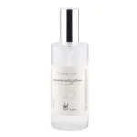 Prueba el perfume de ambiente Recuerdos entre Jabones. Aroma a limpio, a ropa recién tendida, el favorito. Ideal para momentos puntuales. 💙