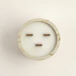 Vela con 3 mechas de madera Mantel Puesto en la Mesa redonda - Imagen 3