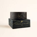 Vela con 3 mechas de madera Villancicos por las Calles redonda - Imagen 3